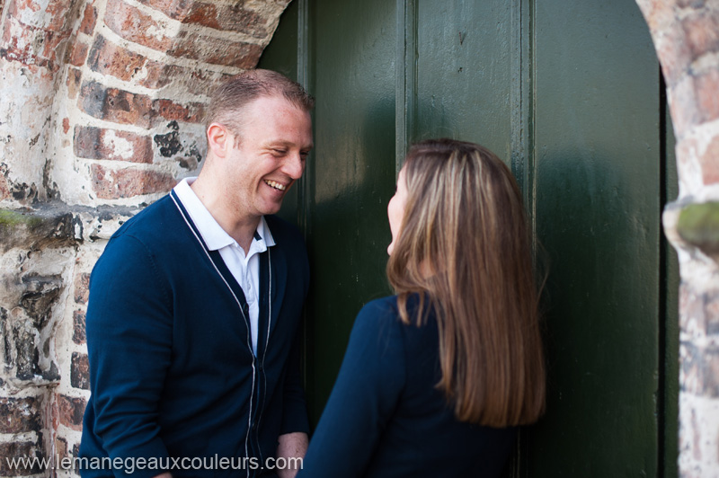 séance engagement à Bruges - photographe mariage lille