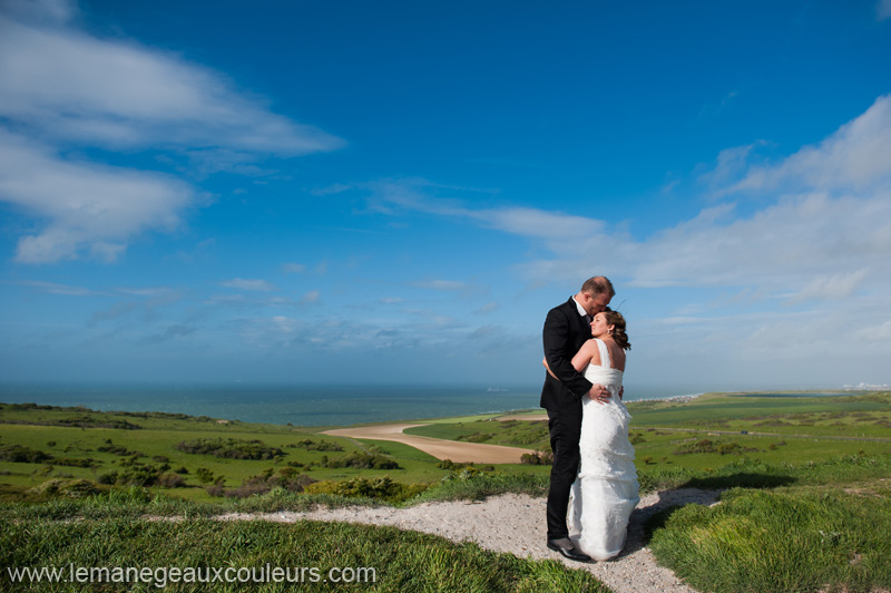 Séance photo Jeunes Mariés à la plage - cap blanc nez paysage magnifique pour photos de mariage