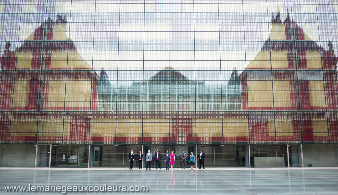 reportage photo de mariage à Lille - photos de groupe au palais des beaux arts de lille