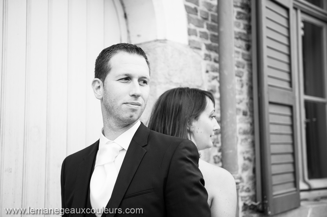 séance photo jeunes mariés à lille citadelle et vieux lille photographe mariage nord pas de calais