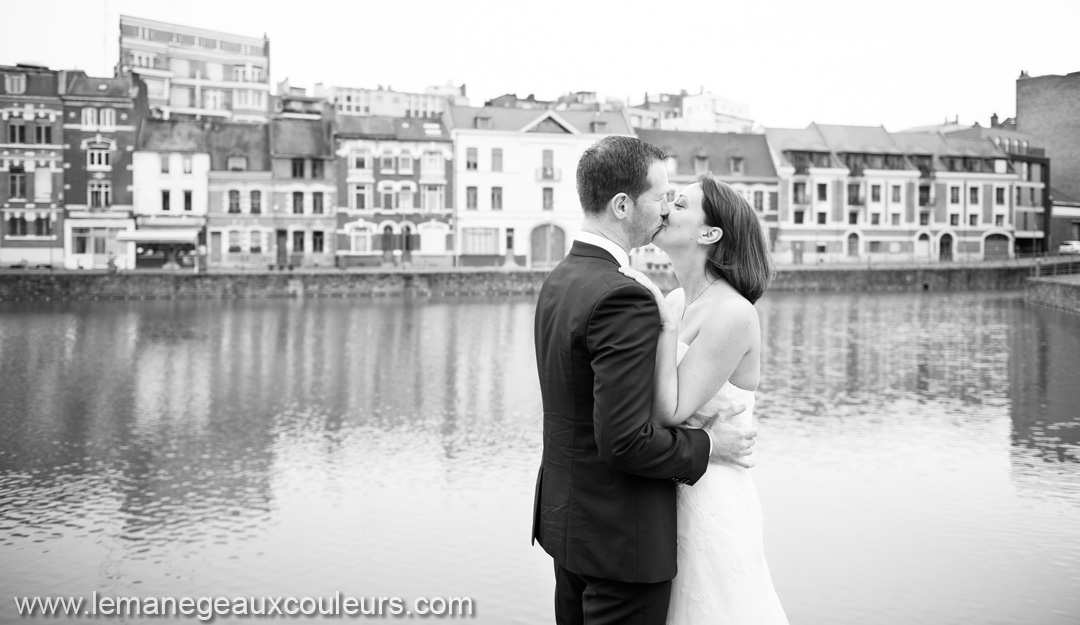 séance photo jeunes mariés à lille citadelle et vieux lille photographe mariage nord pas de calais