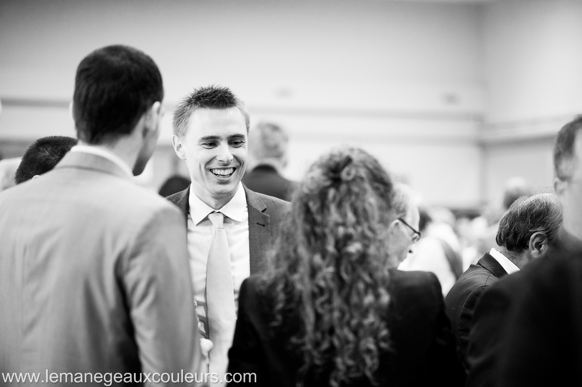 reportage photo de mariage nord pas de calais - les portraits d'invités sur le vif au vin d'honneur