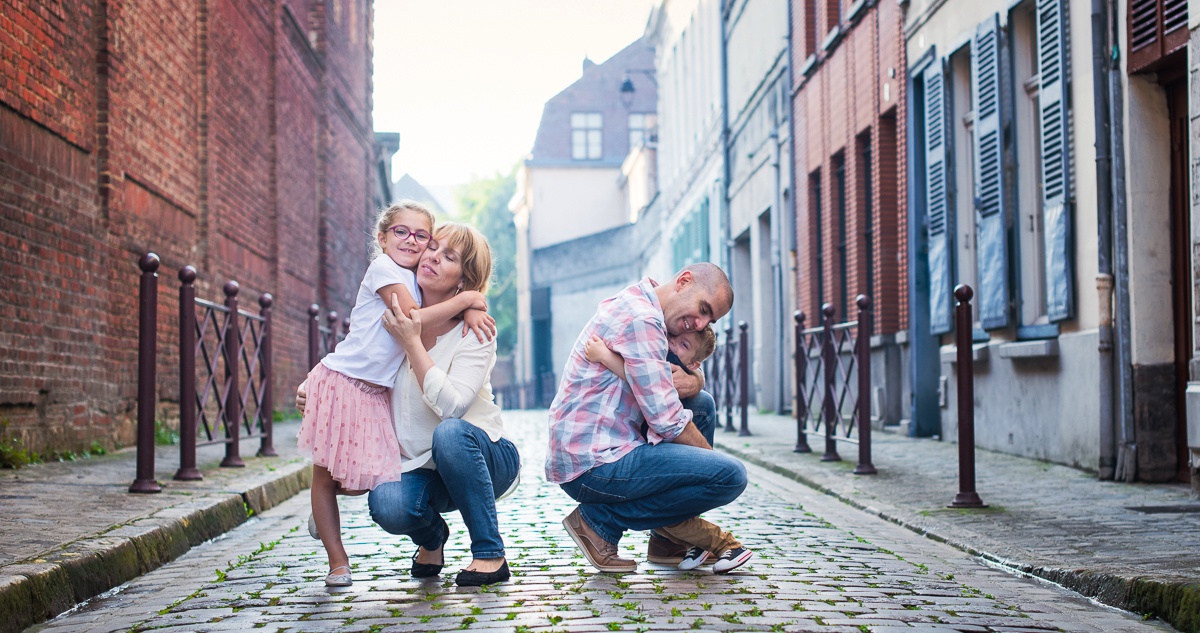 Séance photo de famille à Lille - photographe spécialisée enfants nord
