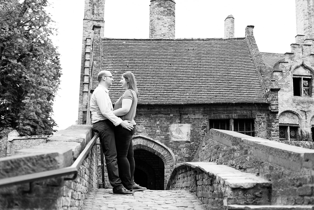 séance photo de couple à Bruges