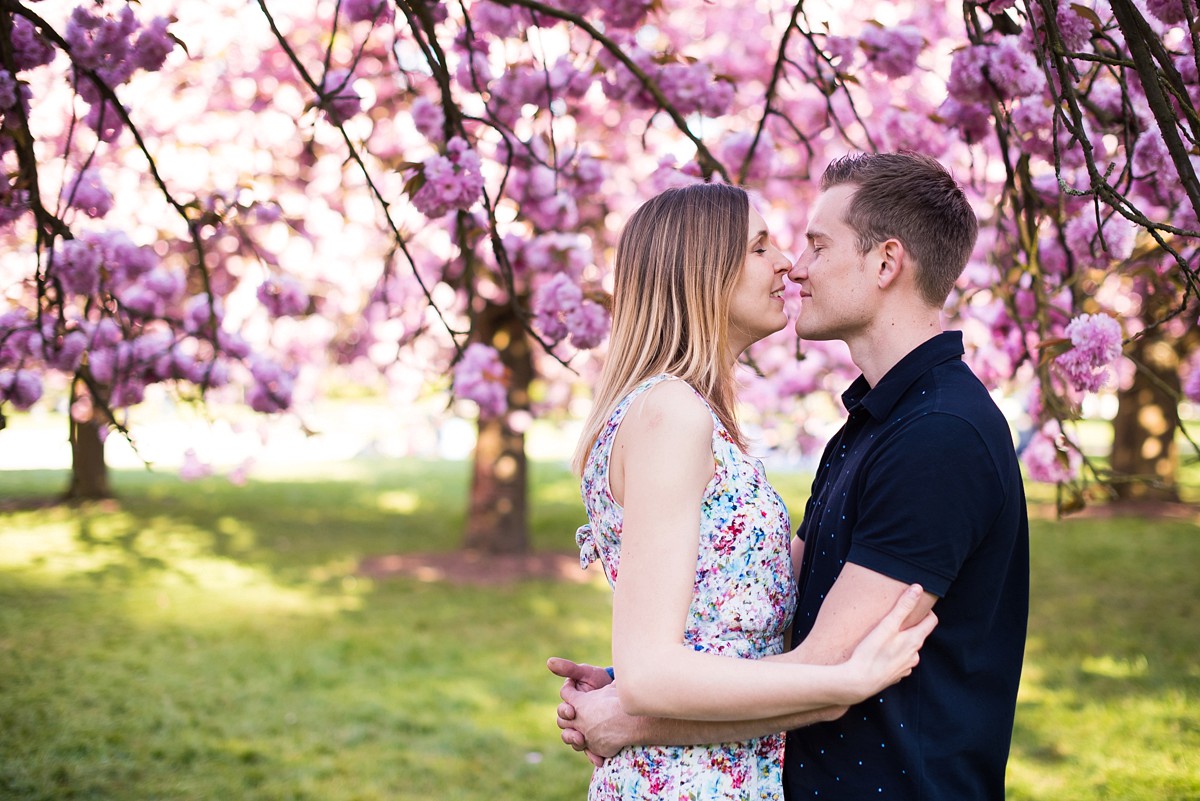 séance photo couple Parc de Sceaux photographe mariage paris