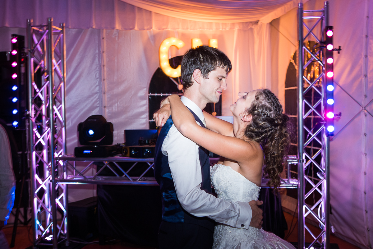 Reportage mariage en Corrèze au Domaine des Monédières photographe mariage d'émotions à limoges