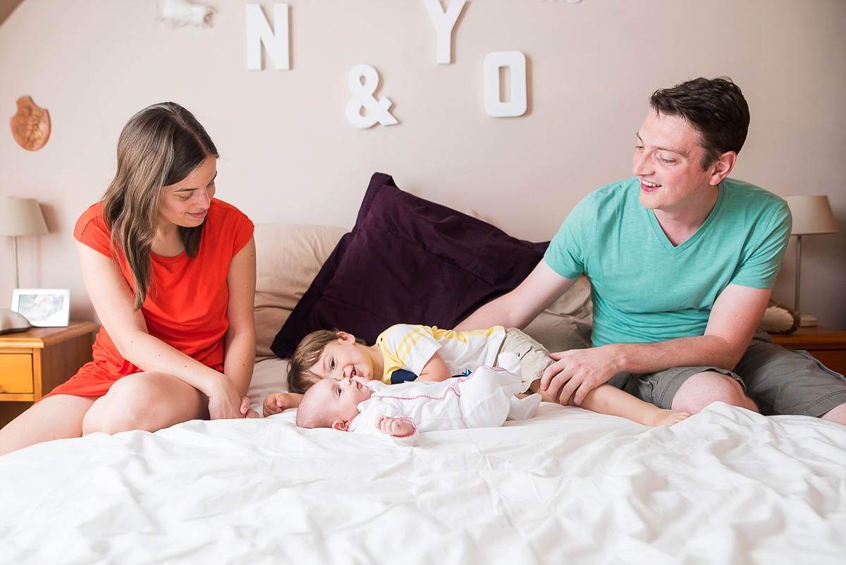 Séance photo colorée à la maison en famille nord pas de calais