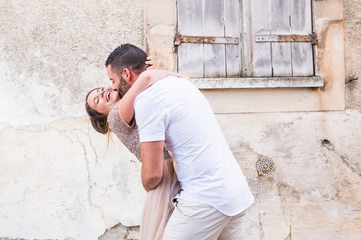 seance photo couple vieille ruelle Rambouillet