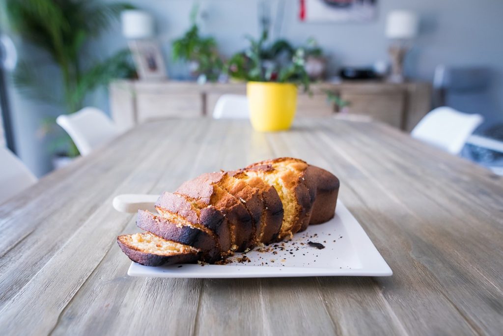 gâteau fait maison pour les photos de couple à domicile