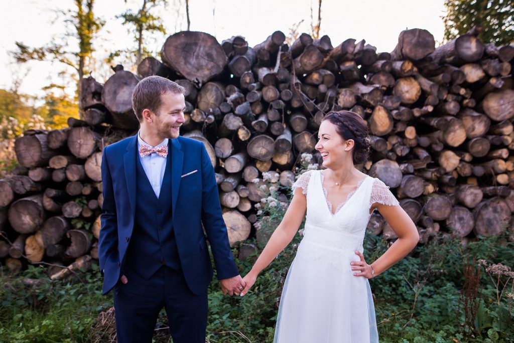Séance photo après mariage en forêt