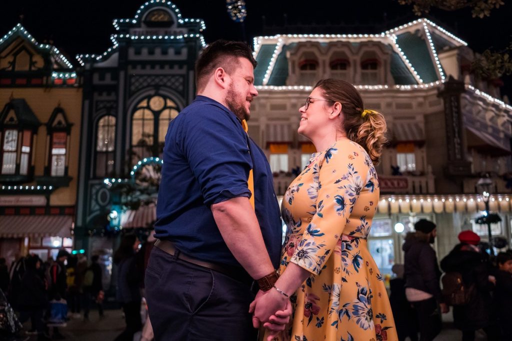 séance engagement à Disney paris by night